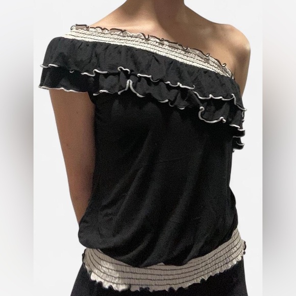 voll Tops - Black and White One Shoulder Ruffle Top